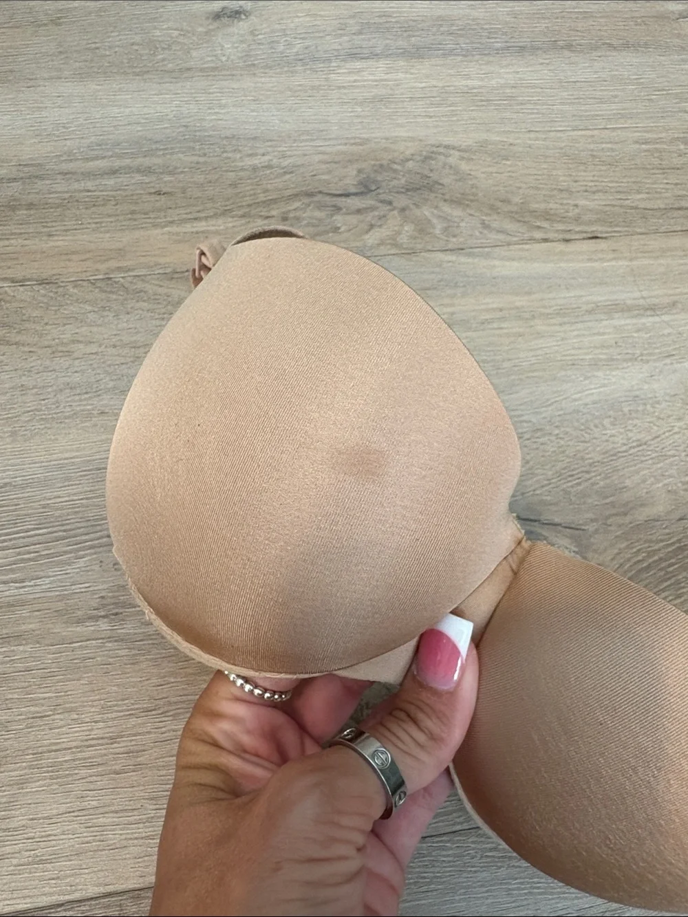 SKIMS Nude Balconette T-Shirt Bra - Picture 4 of 4